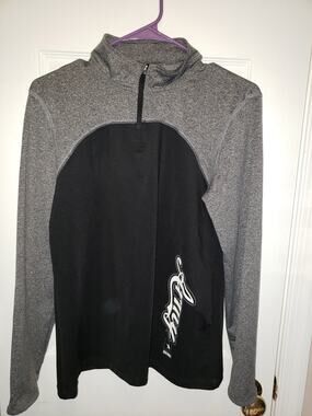 J. AMERICA  Army Pullover Sz Med EUC